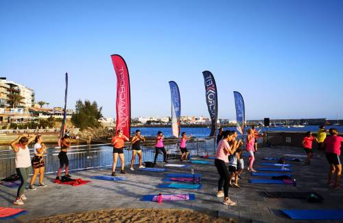 La playa de Costa Alegre, escenario de clases dirigidas de actividad física este  jueves