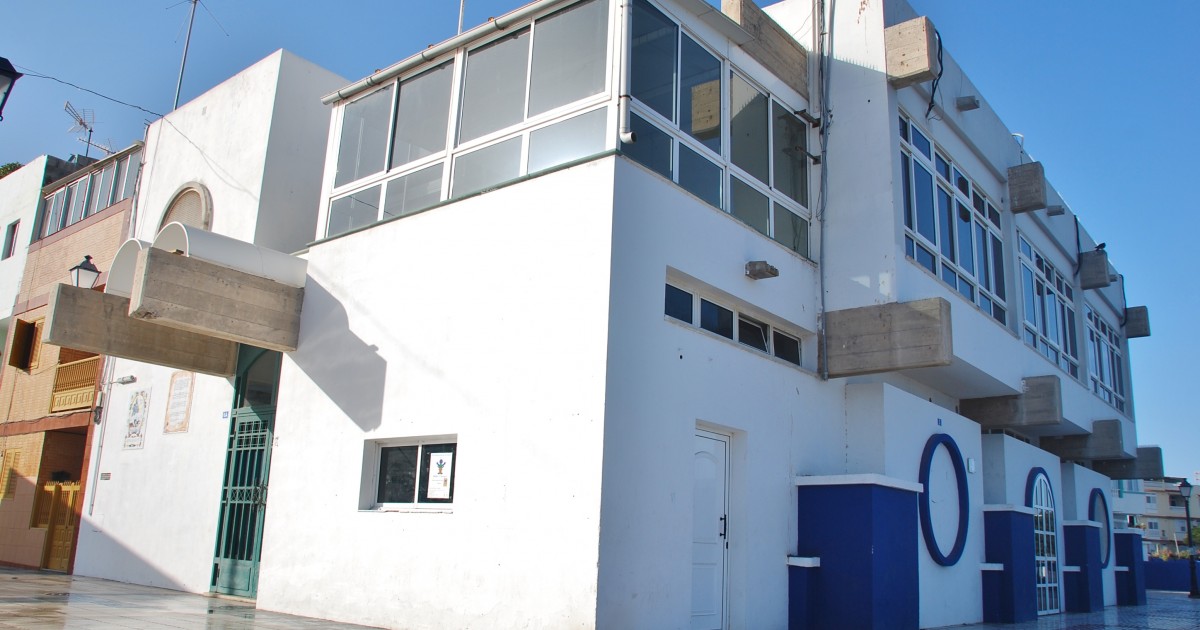 El Ayuntamiento de Mogán mejora la obra de acondicionamiento del edificio como centro de adultos y aula de idiomas con un nuevo contrato