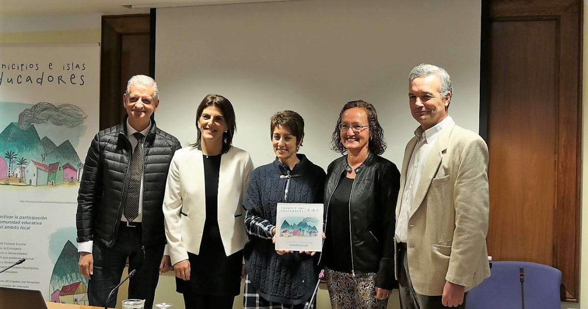 Mogán recibe el reconocimiento como  'Municipio Educador Dinamizador' del Consejo Escolar de Canarias y la FECAM