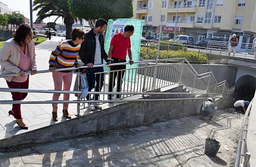 El Ayuntamiento de Mogán mejora las rampas de acceso a la plaza Pérez Galdós