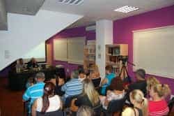 El escritor Luis Sanz inaugura la Semana de la Biblioteca en Mogán