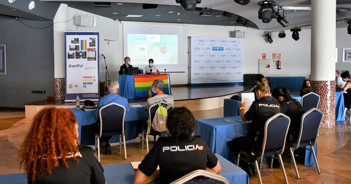 160 efectivos concluyen en Mogán la formación en materia de delitos de odio al colectivo LGTBI+