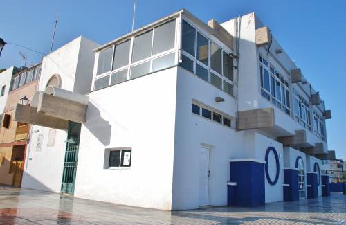 El Ayuntamiento de Mogán mejora la obra de acondicionamiento del edificio como centro de adultos y aula de idiomas con un nuevo contrato