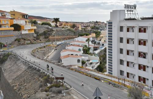 El Ayuntamiento abre una semana antes de lo previsto la carretera GC-500 entre Arguineguín y Patalavaca