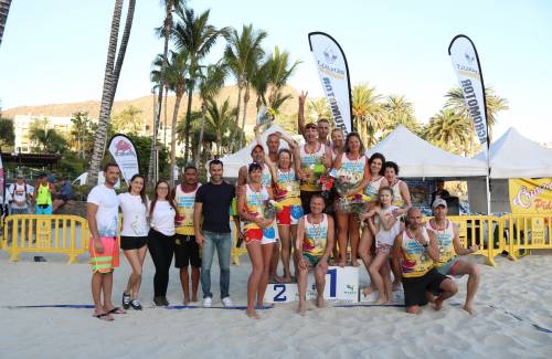 Más de 100 participantes se disputan el II Torneo Master Internacional de Vóley Anfi del Mar
