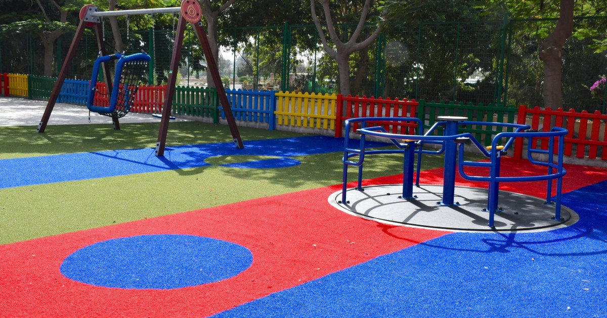 Los parques infantiles de Mogán  cuentan con juegos adaptados para personas con movilidad reducida